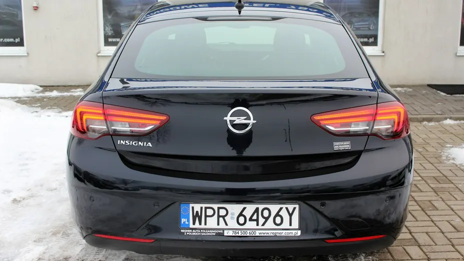 OPEL Insignia -