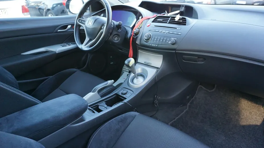 HONDA Civic -