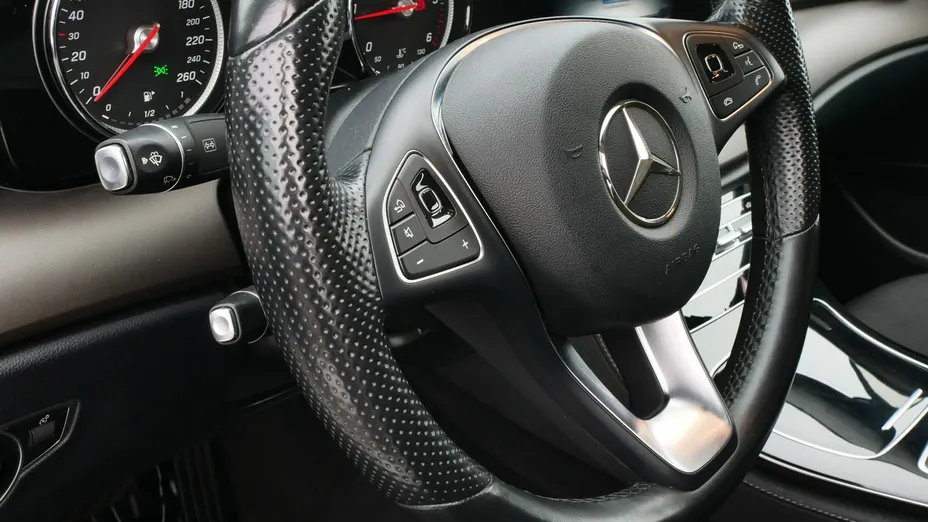 MERCEDES-BENZ E Klasa -