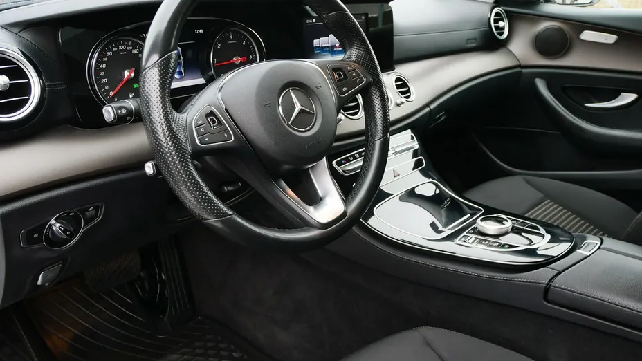 MERCEDES-BENZ E Klasa -