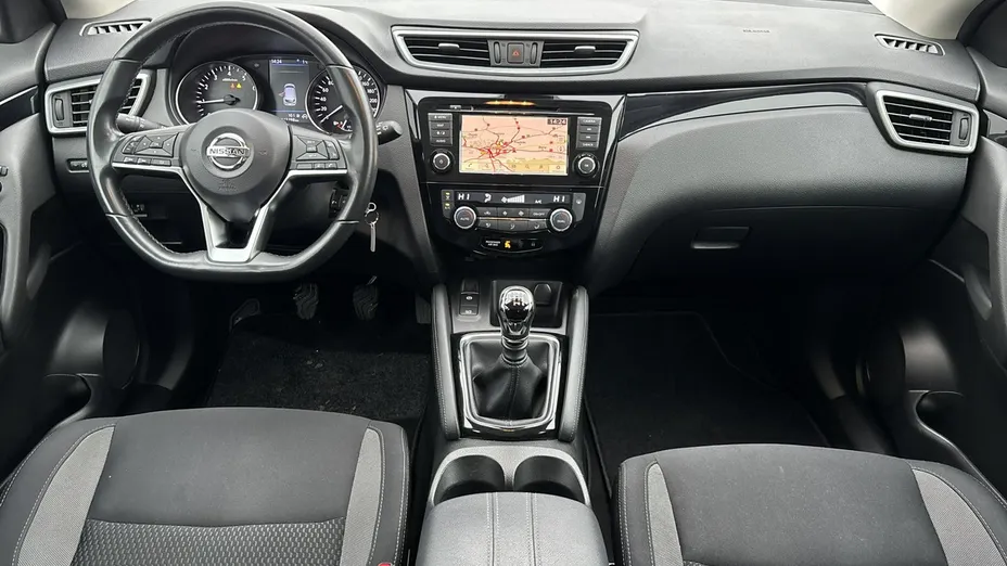 NISSAN Qashqai -