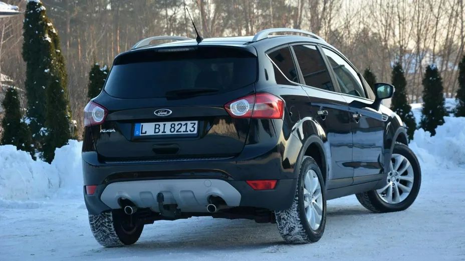 FORD Kuga -