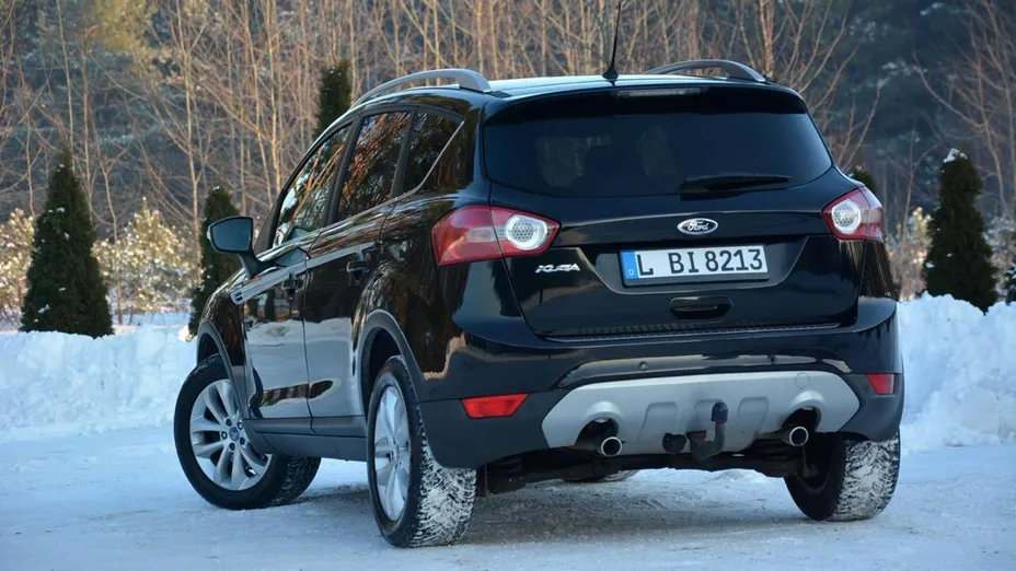 FORD Kuga -