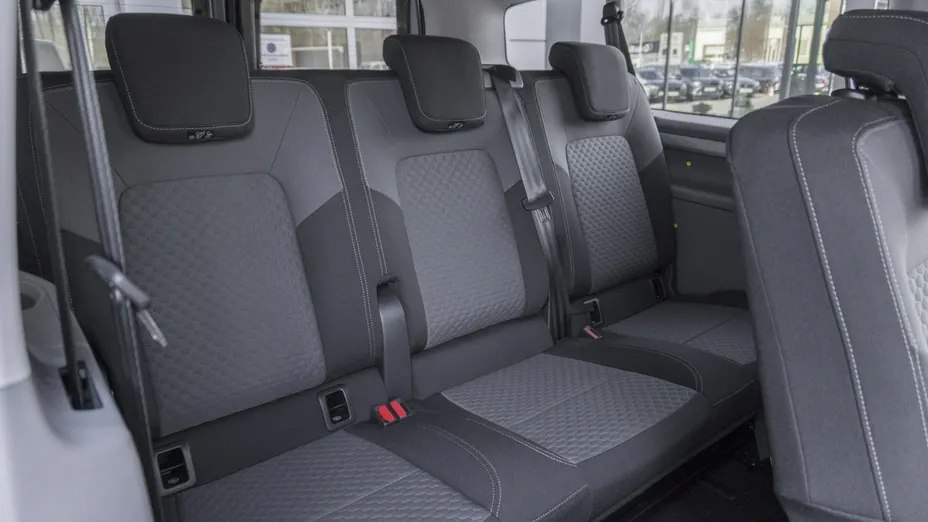 VOLKSWAGEN Caravelle -