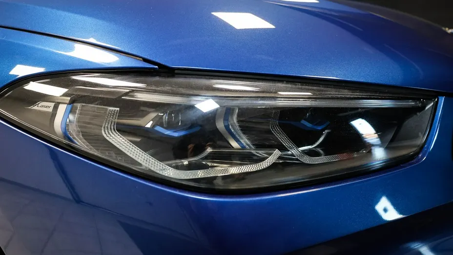 BMW Seria 8 -