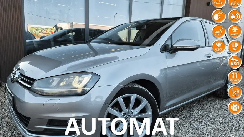VOLKSWAGEN Golf -