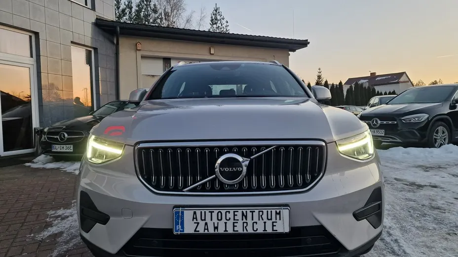 VOLVO XC40 -