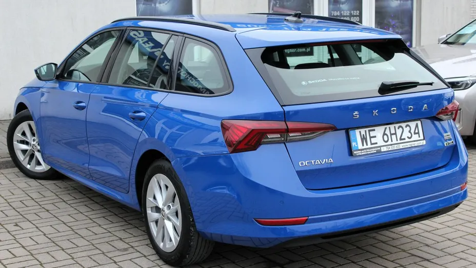 SKODA Octavia -