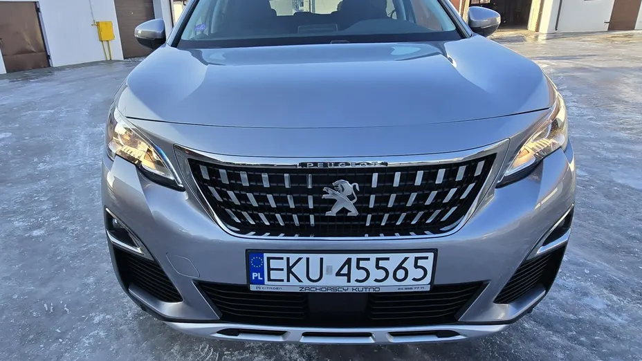 PEUGEOT 3008 -