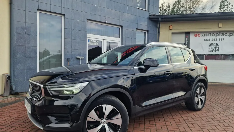 VOLVO XC40 -