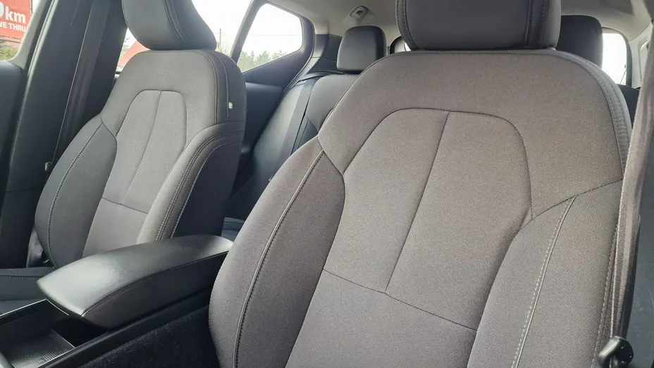 VOLVO XC40 -