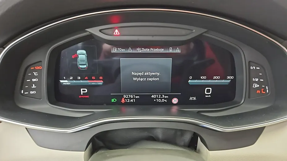 AUDI A6 -