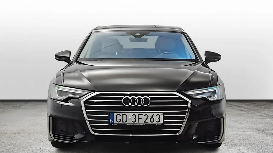 AUDI A6 -