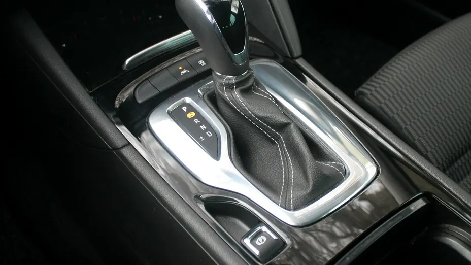 OPEL Insignia -