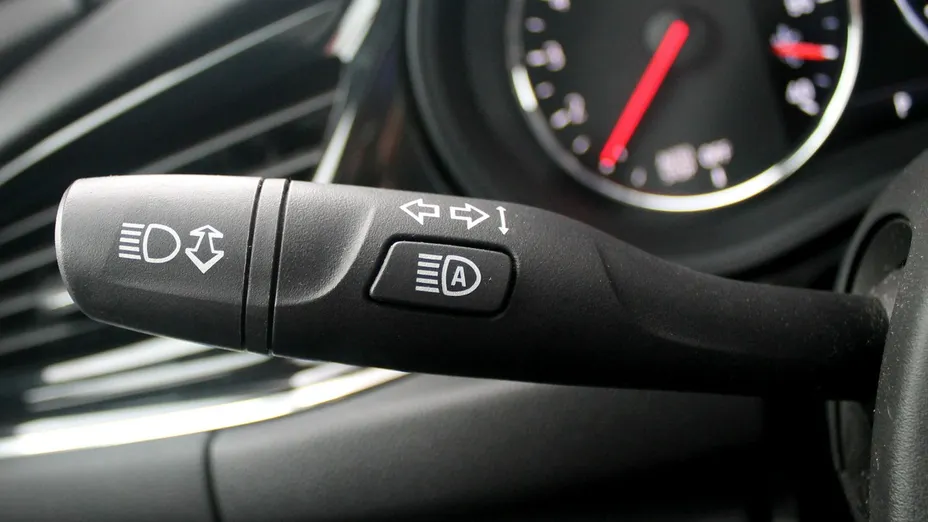 OPEL Insignia -