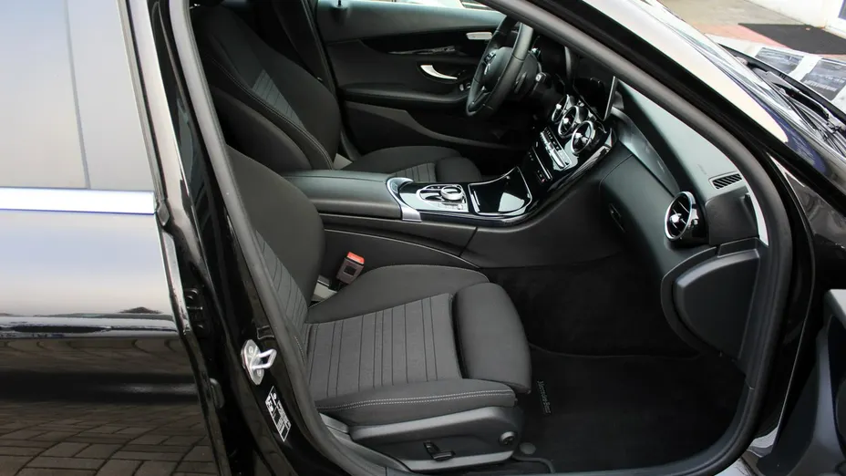 MERCEDES-BENZ C Klasa -