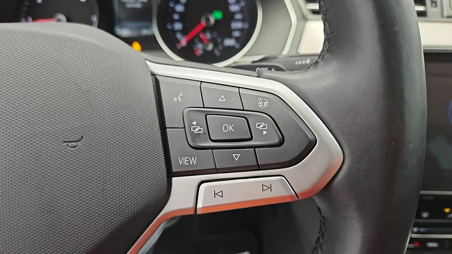 VOLKSWAGEN Passat -