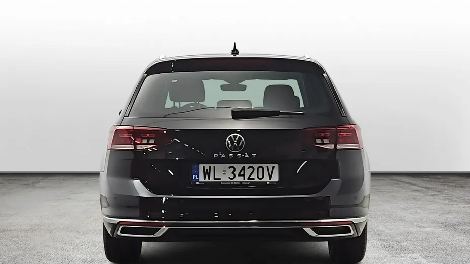 VOLKSWAGEN Passat -