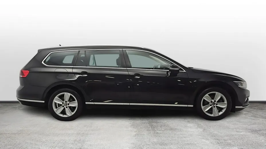 VOLKSWAGEN Passat -