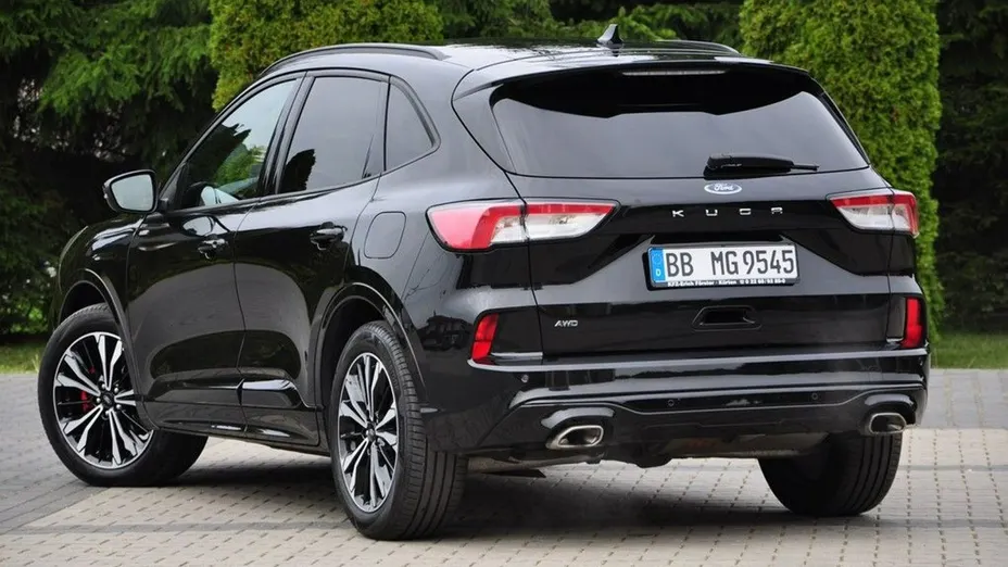 FORD Kuga -