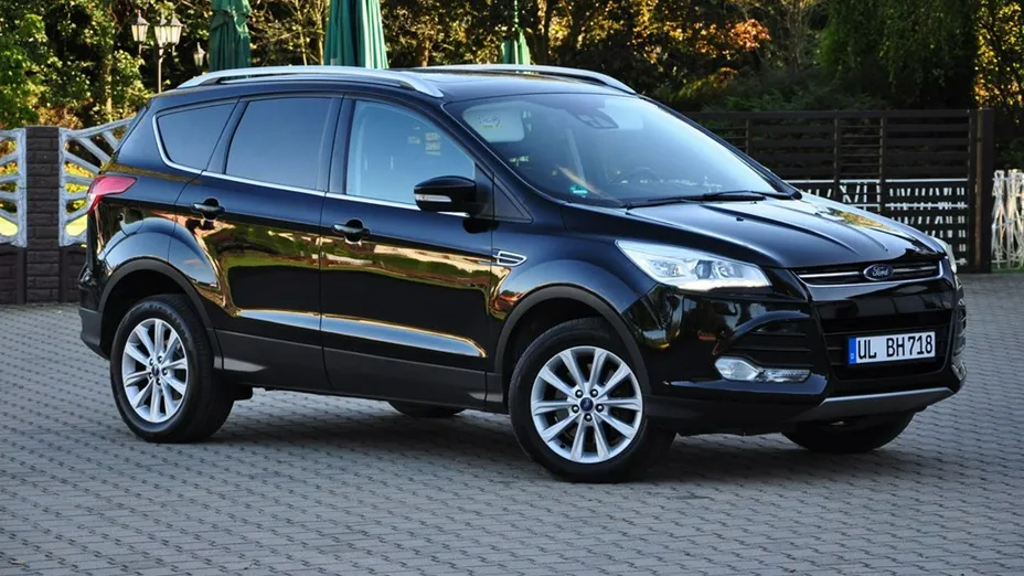 FORD Kuga -