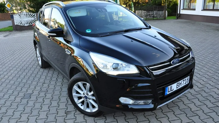 FORD Kuga -