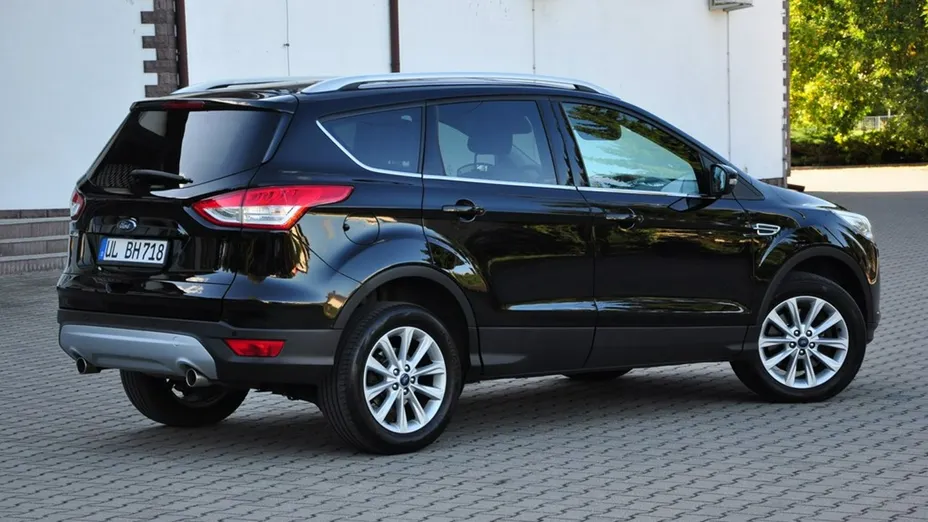 FORD Kuga -