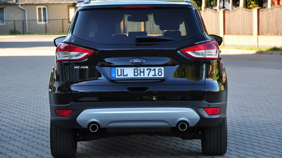 FORD Kuga -