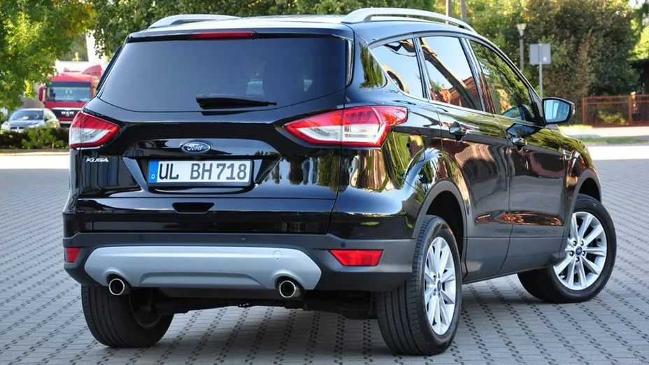 FORD Kuga -