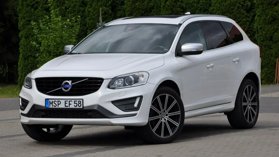VOLVO XC60 -
