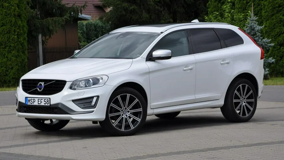 VOLVO XC60 -