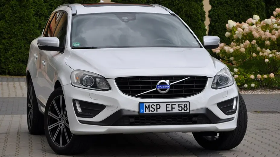 VOLVO XC60 -