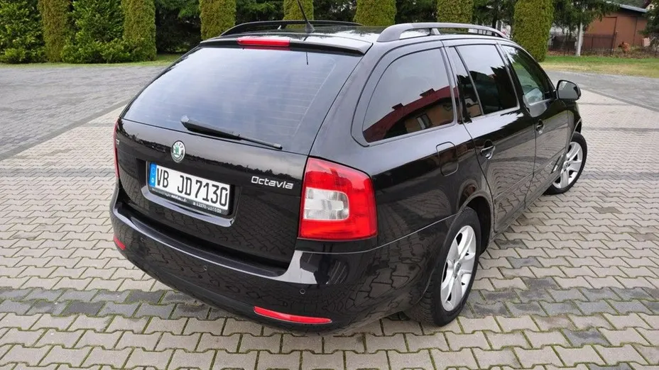 SKODA Octavia -