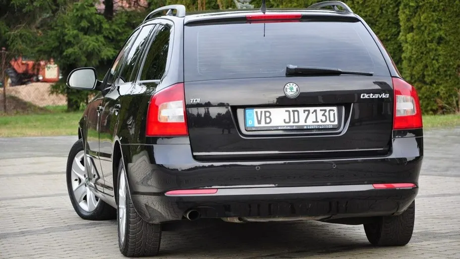 SKODA Octavia -