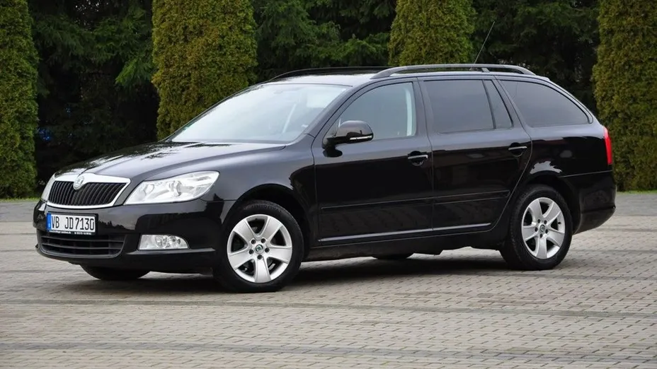 SKODA Octavia -