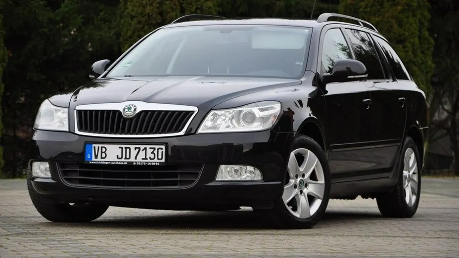 SKODA Octavia -