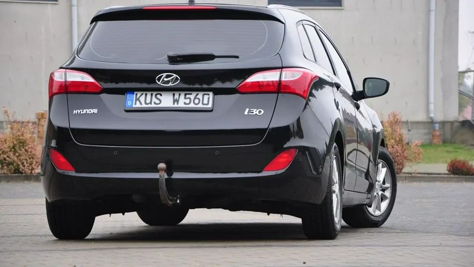 HYUNDAI i30 -