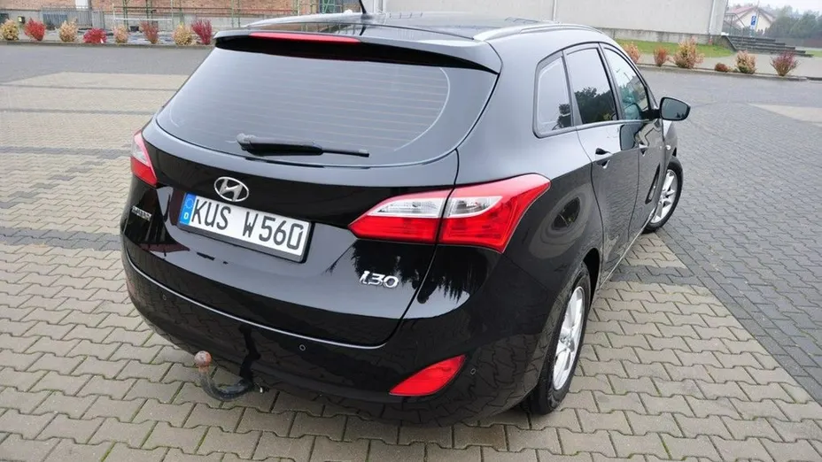HYUNDAI i30 -