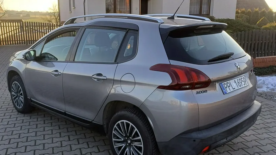 PEUGEOT 2008 -