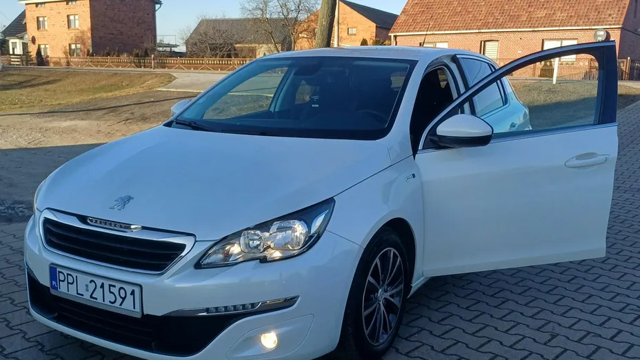 PEUGEOT 308 -
