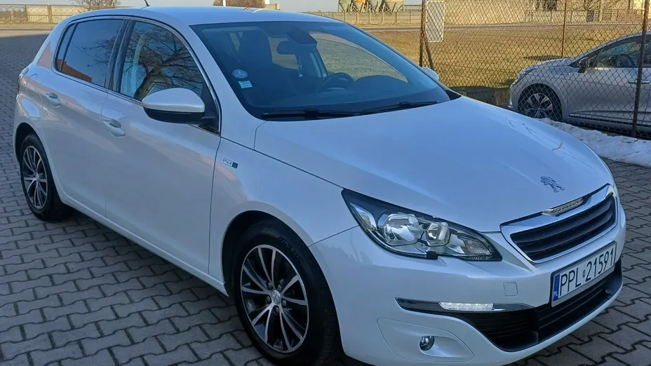PEUGEOT 308 -