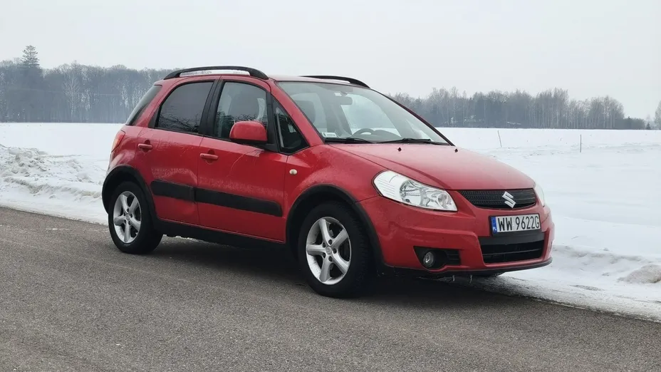 SUZUKI SX4 -