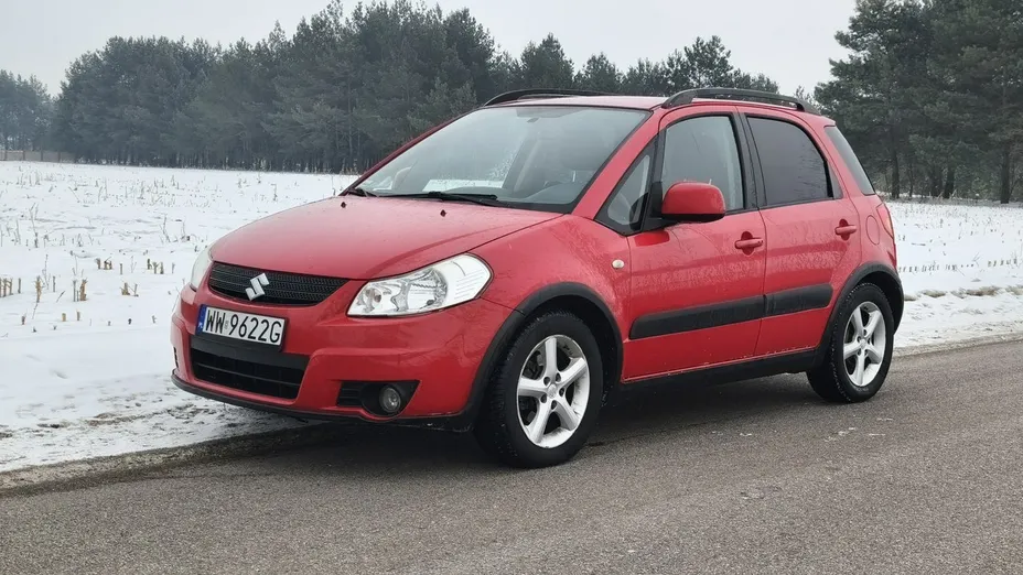 SUZUKI SX4 -
