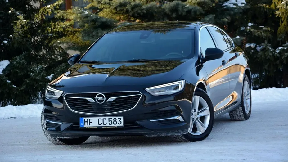 OPEL Insignia -
