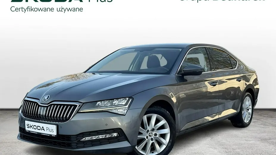SKODA Superb -