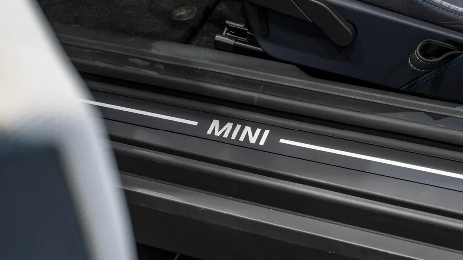 MINI Cooper -