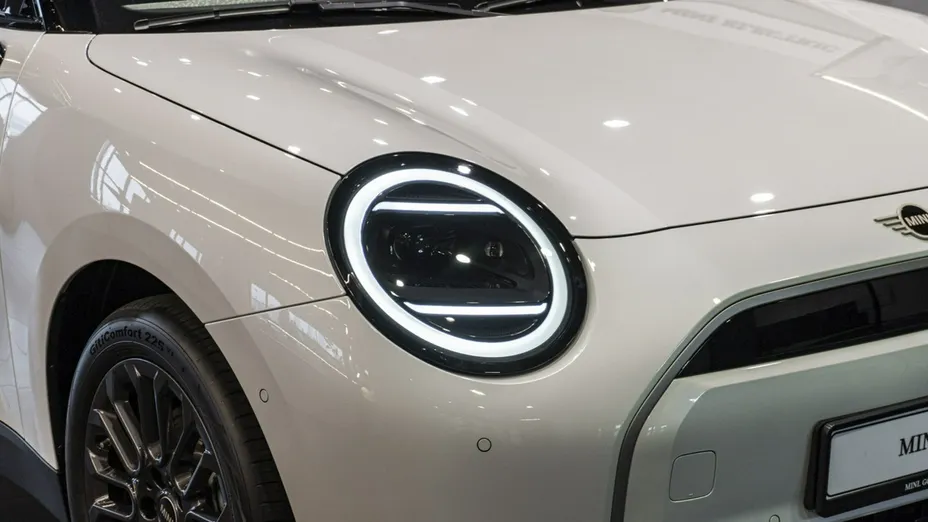 MINI Cooper -