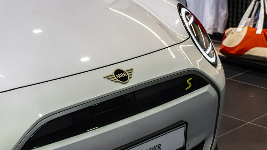 MINI Cooper -