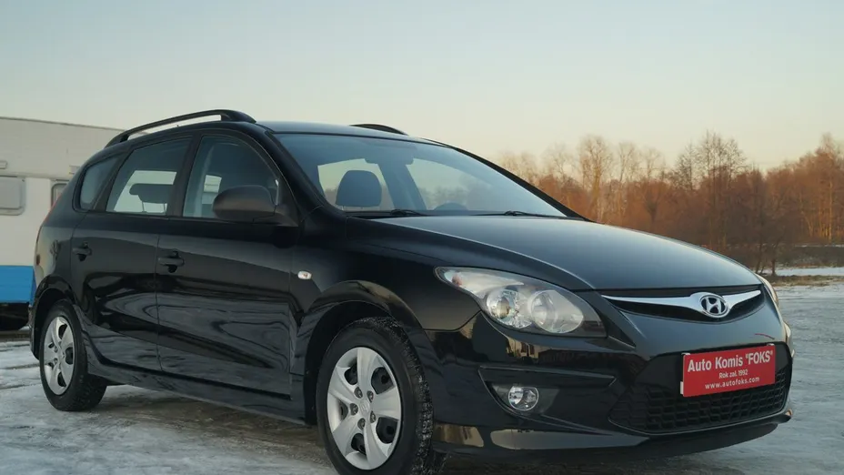 HYUNDAI i30 -
