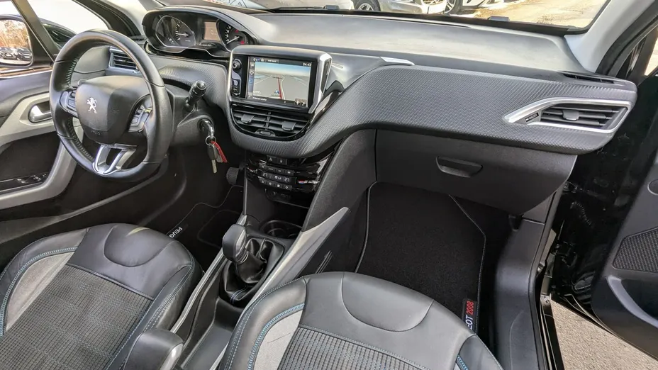 PEUGEOT 2008 -